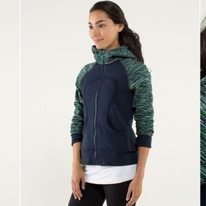LULULEMON Scuba Hoodie Sweater Inkwell Wee Are From Space Green Bean SZ 8 Womens